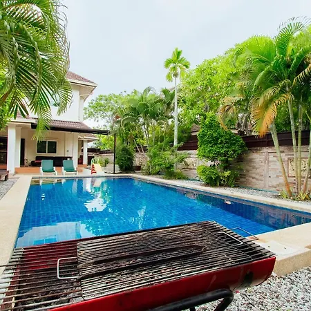 Private Residence Hosted By Sasithorn Nong Prue Exterior photo