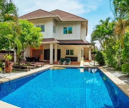 Private Residence Hosted By Sasithorn Nong Prue Exterior photo