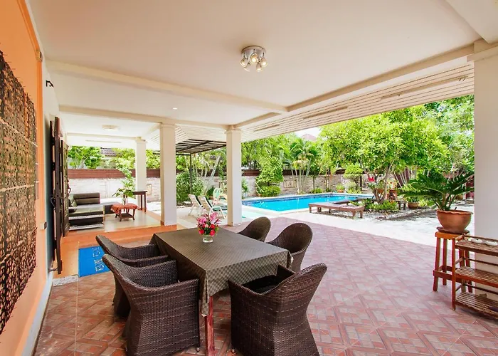 Private Residence Hosted By Sasithorn