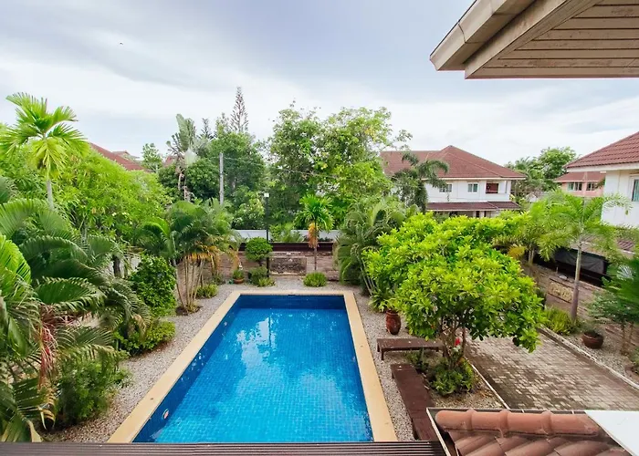Private Residence Hosted By Sasithorn