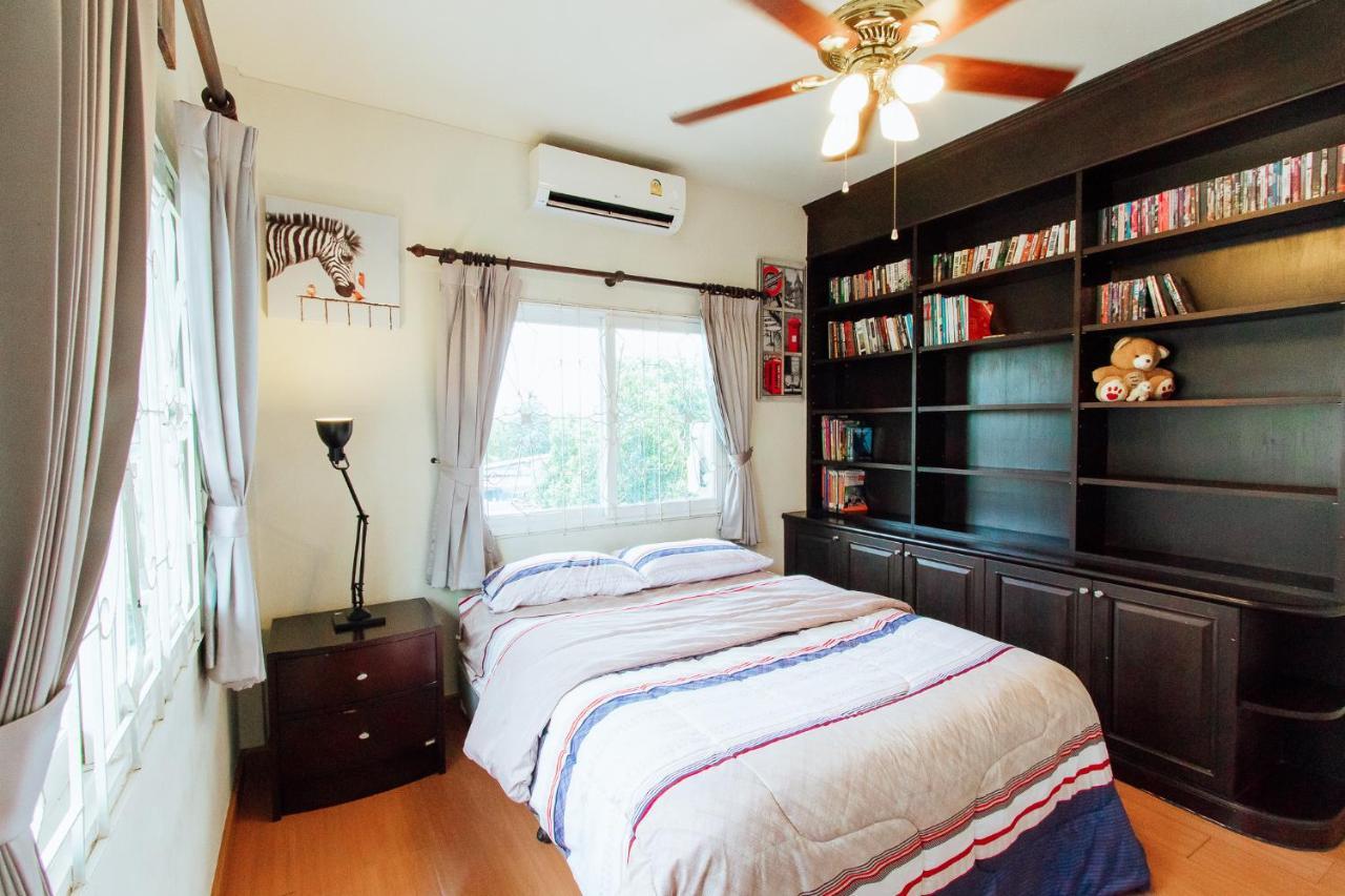 Private Hosted By Sasithorn Villa