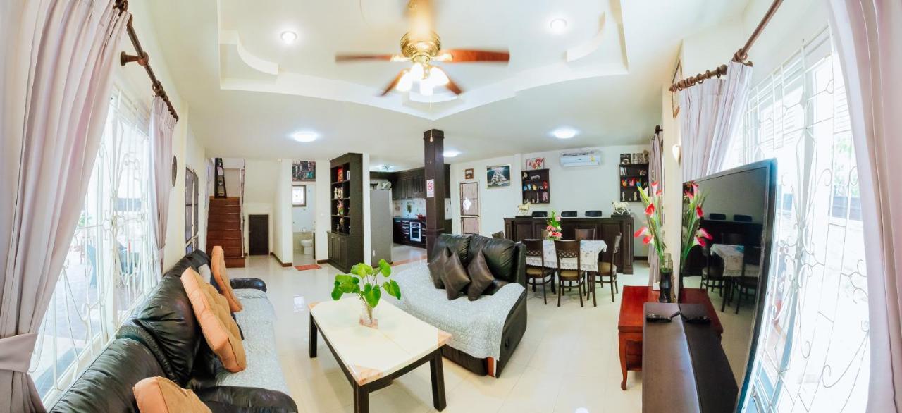 Villa Private Hosted By Sasithorn *