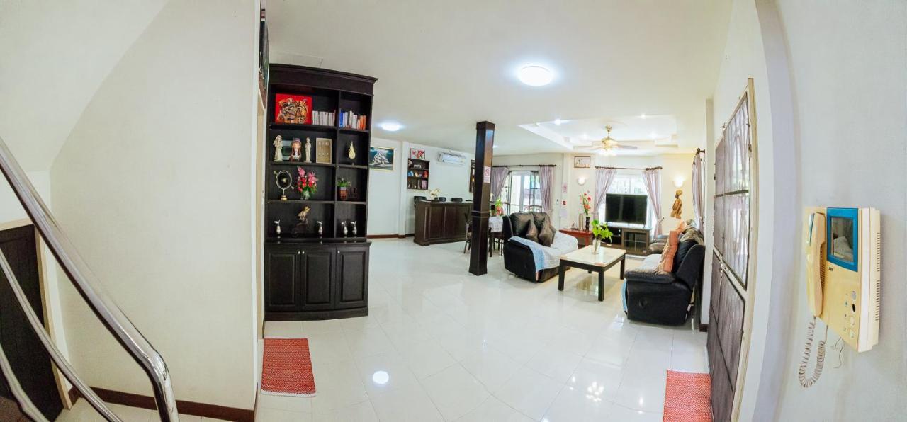 Villa Private Hosted By Sasithorn *