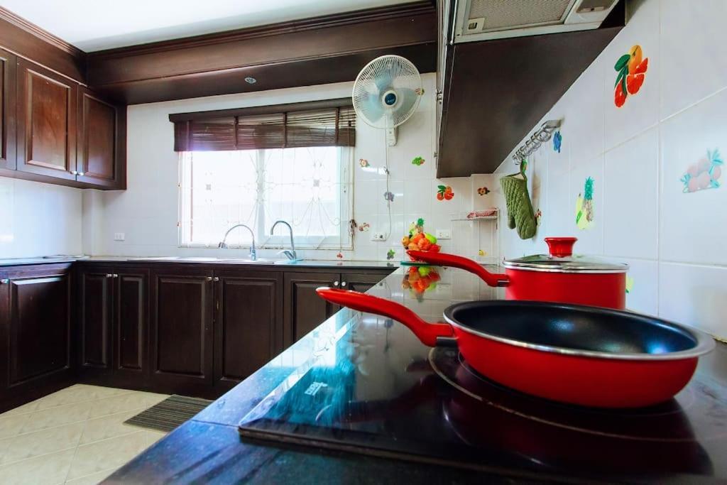 Private Hosted By Sasithorn Villa Nong Prue
